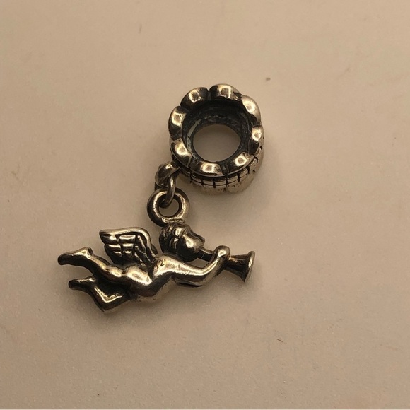 Sterling Silver Cherub Angel Slider Charm Bead Fits Pandora Moments Bracelet - Picture 3 of 3